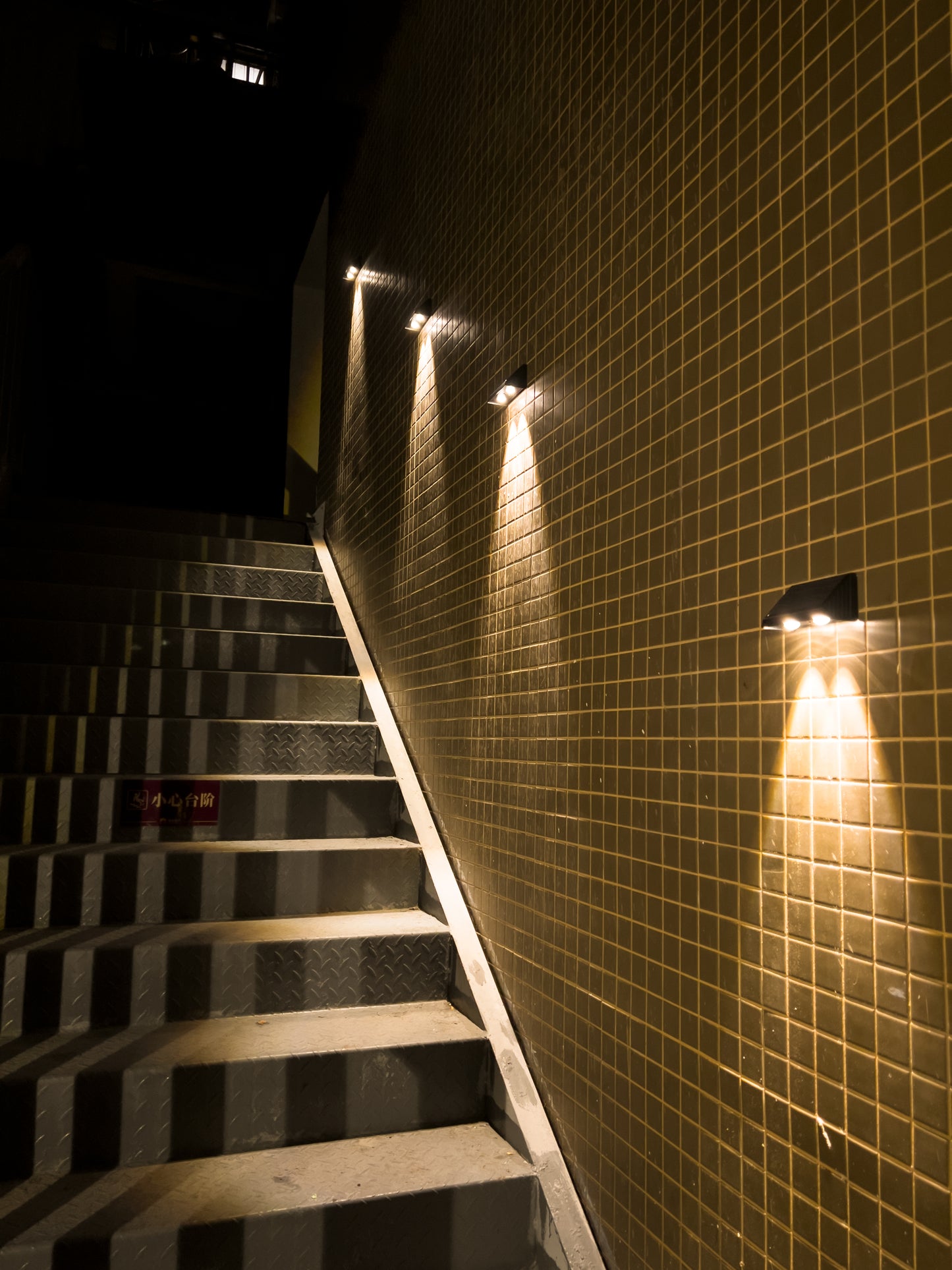 LUCES SOLARES